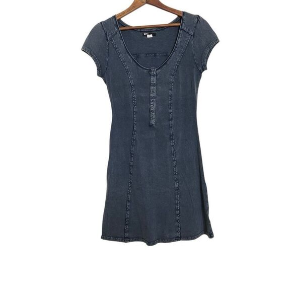 BDG Urban Outfitters Acid Wash Short Sleeve Snap Henley Dress Blue Size Small - Picture 2 of 8